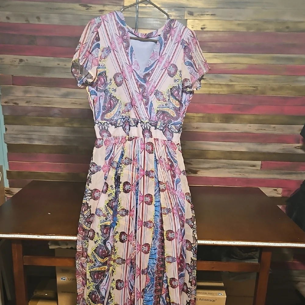 Paisley Print V-Neck Women Dress - Picture 2 of 7